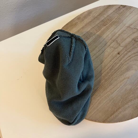 The North Face Teal Blue Fold Over Leather Logo Unisex Beanie Hat - Picture 4 of 6